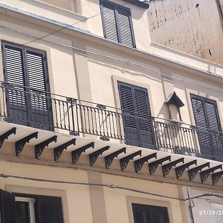 Il Cuore Di Ballaro Palermo Exterior foto
